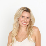 Headshot of Pittsburgh Reiki practitioner Alison Papazois